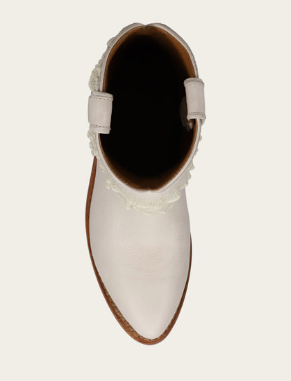 Frye Value | Women's Ivory Billy Harness Ruffle Boots