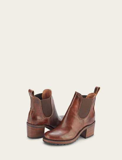Frye Trending | Women's Cognac Sabrina Chelsea Boots
