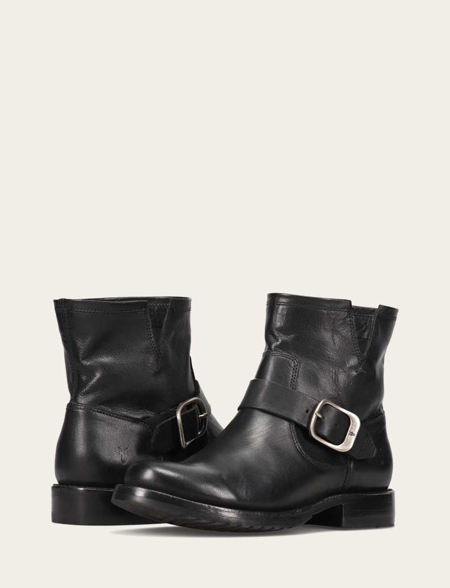 Frye Recommended | Women's Black Veronica Flex Booties