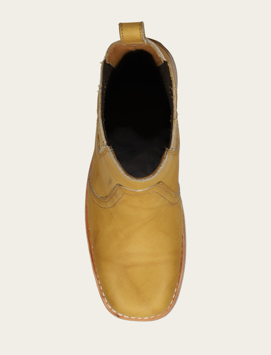 Frye Essential | Women's Banana Campus Chelsea Booties