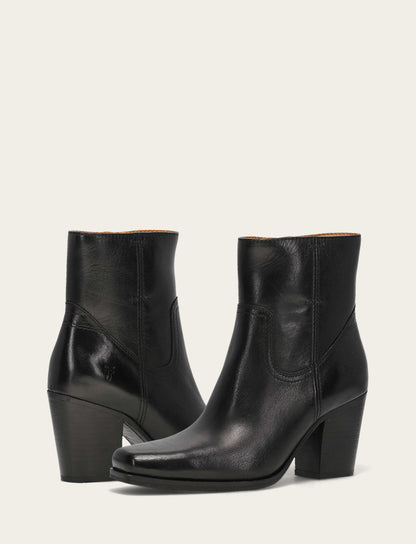Frye Recommended | Women's Black Shiloh Zip Booties