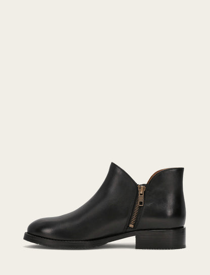 Frye Essential | Women's Black Melissa Shootie 2 Boot