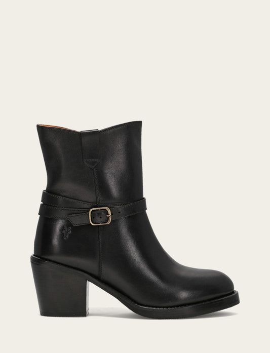 Frye Deals | Women's Black Rylee Belted Inside Zip Boot
