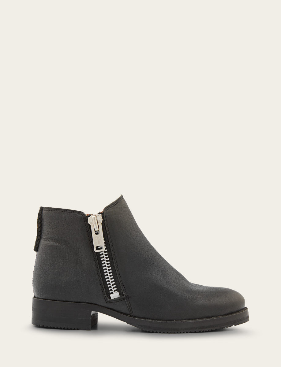 Frye Value | Women's Black Madison Moto Shooties