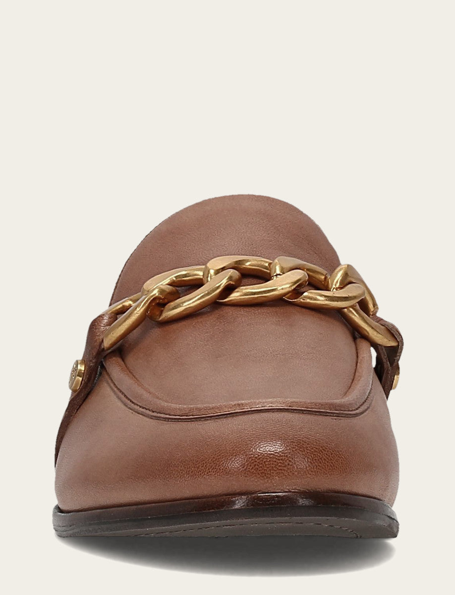 Frye Featured | Faith Chain Mule