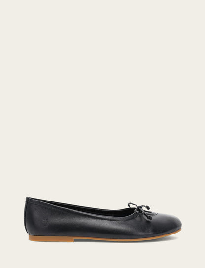 Frye Essential | Women's Black Emma Ballet Flats
