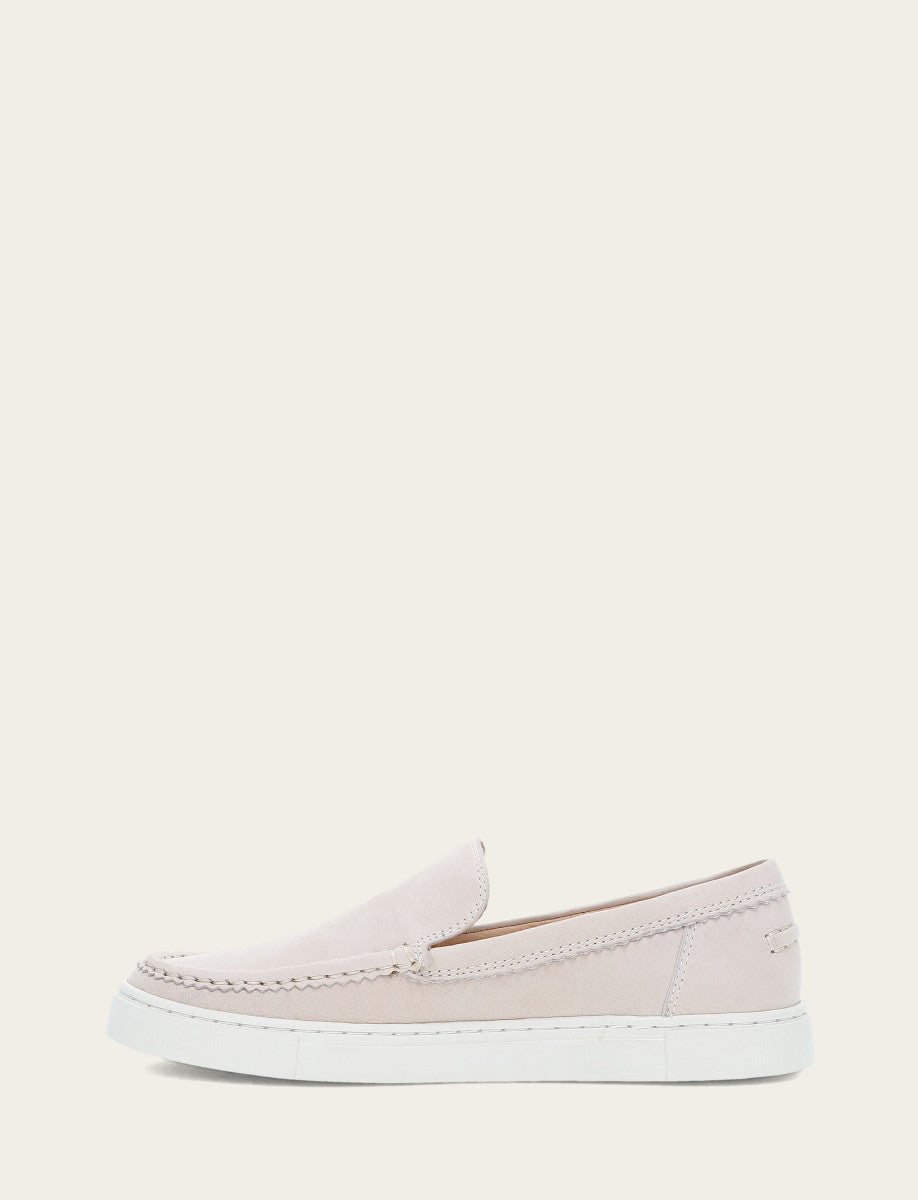 Frye Trending | Women's Ivory Ivy Venetian Loafers