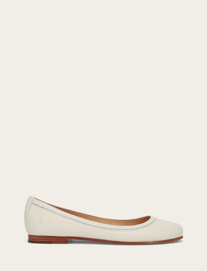 Frye Trusted | Women's White Carson Ballet Flats