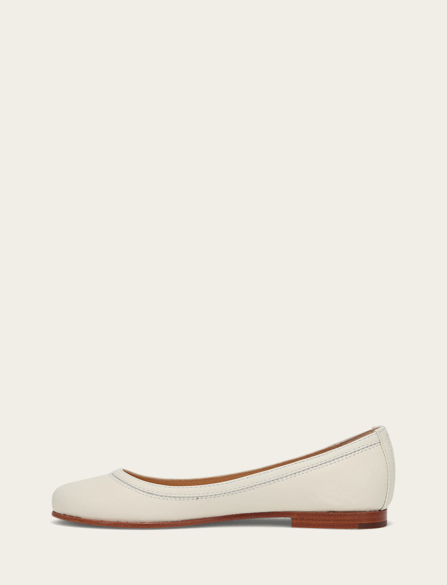 Frye Trusted | Women's White Carson Ballet Flats