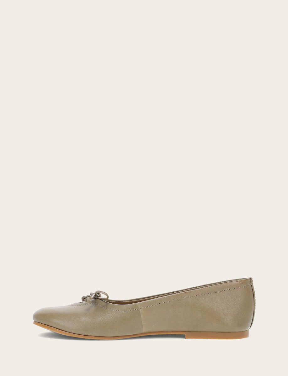 Frye Essential | Women's Eucalyptus Emma Ballet Flats