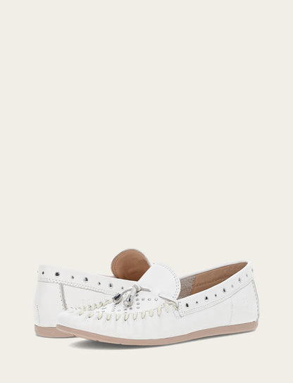 Frye Essential | Women's White Naya Stud Moc Loafers