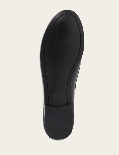 Frye Featured | Women's Black Carson Logo Ballet Flats