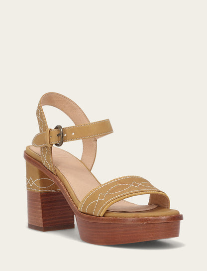 Frye Popular | Women’s Banana Pipa Woodstock Sandals