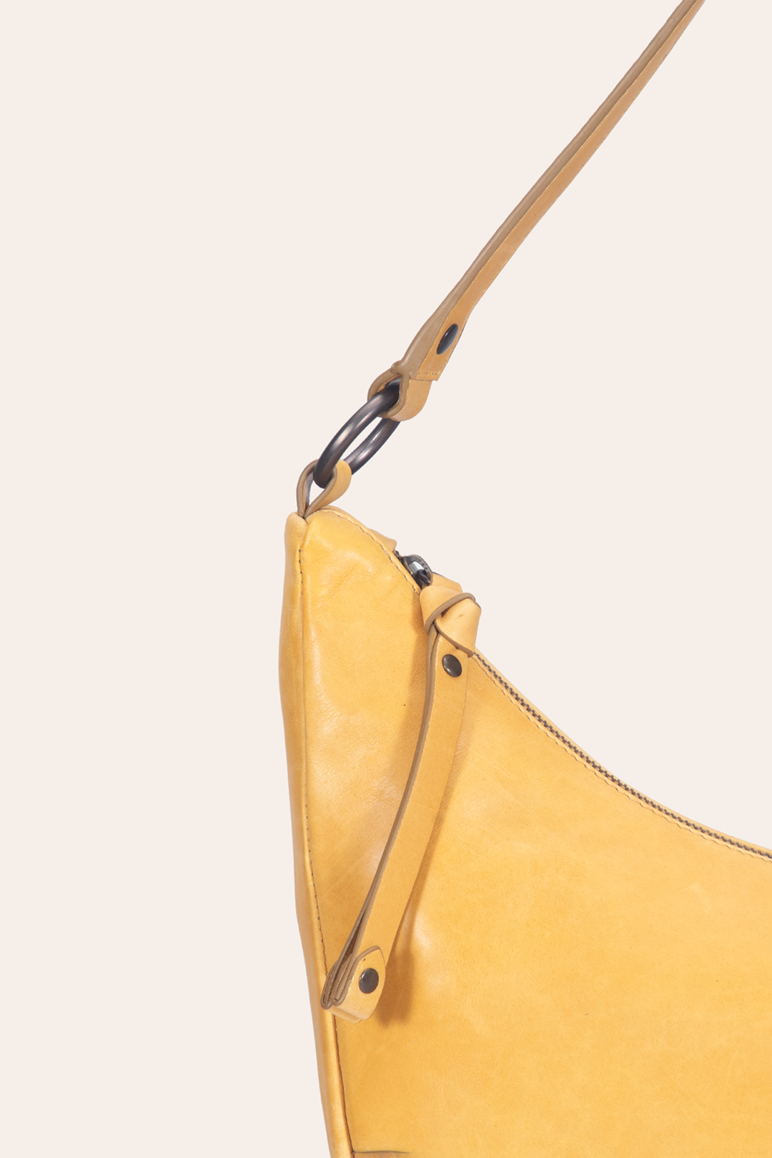 Frye Signature | Women's Melissa Crescent Hobo Handbag