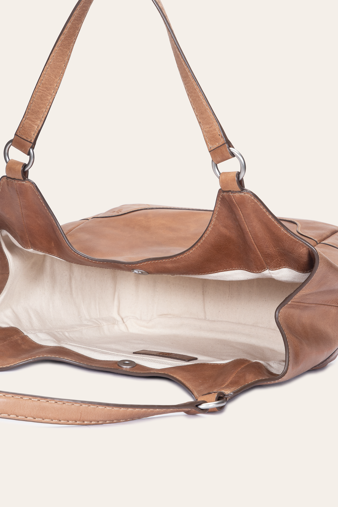 Frye Recommended | Melissa Four Poster in Beige