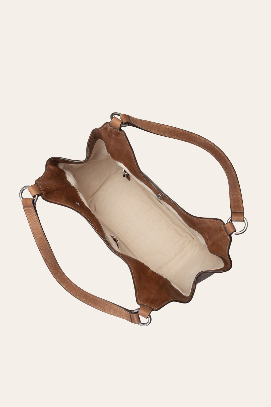 Frye Recommended | Melissa Four Poster in Beige