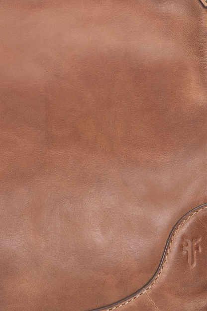 Frye Recommended | Melissa Four Poster in Beige