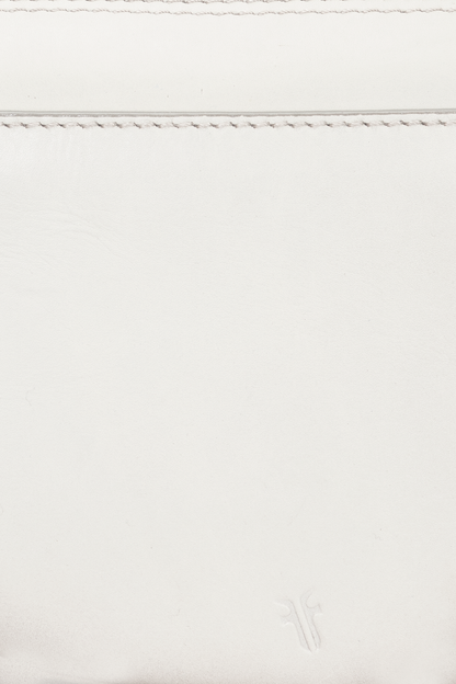 Frye Top Pick | Women's Cheyenne Saddle Bag (Oat)