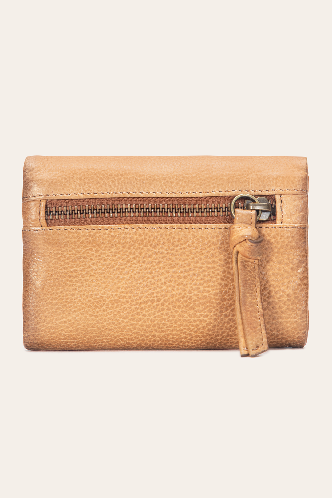 Frye Recommended | Nora Beige Small Wallet