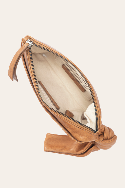 Frye Quality | Nora Beige Knotted Wristlet