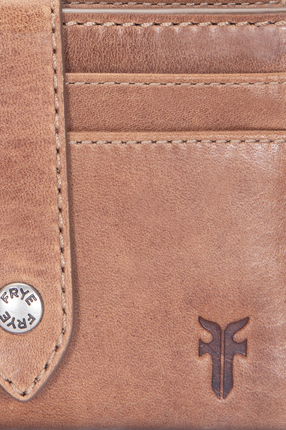 Frye Quality | Melissa Beige Coin Purse