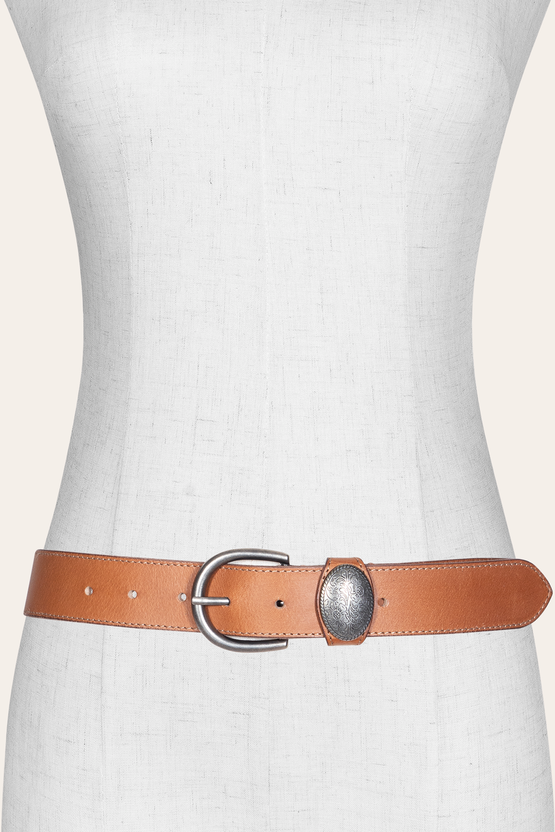 Frye Quality | Women’s Beige 35mm Belt With Concho On Loop