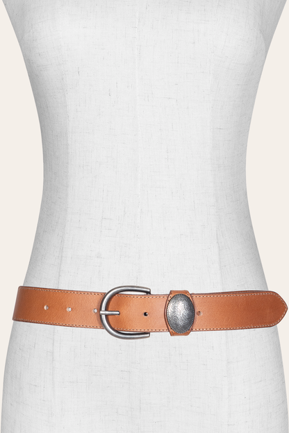 Frye Quality | Women’s Beige 35mm Belt With Concho On Loop
