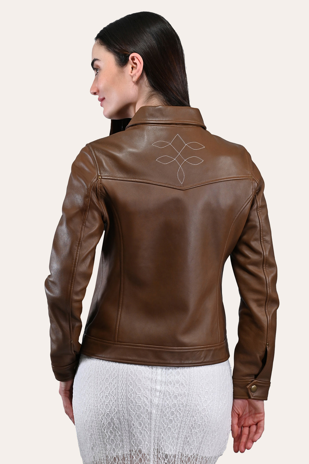 Frye Essential | Women’s Medium Brown Callum Trucker Leather Jacket