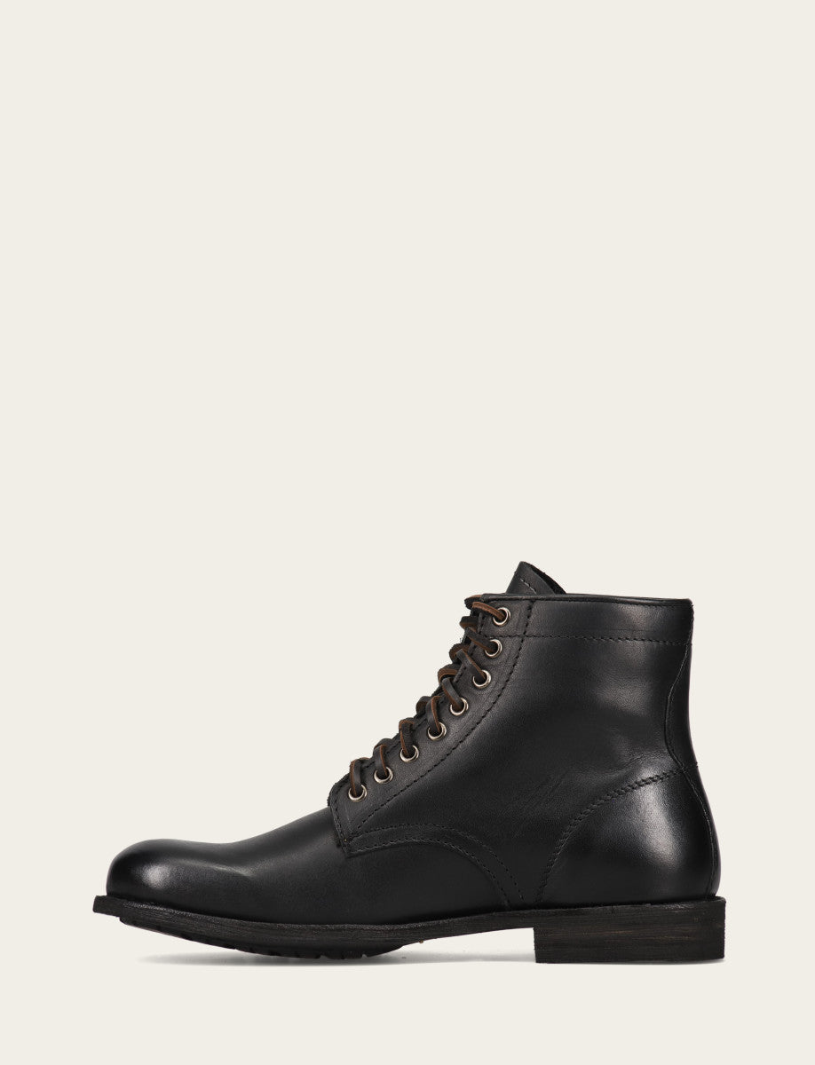 Frye Featured | Men's Black Tyler Flex Lace Up Boots
