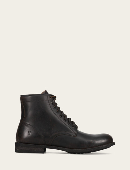 Frye Featured | Men's Antiqued Black Tyler Flex Lace Up Boots