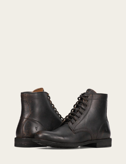 Frye Featured | Men's Antiqued Black Tyler Flex Lace Up Boots