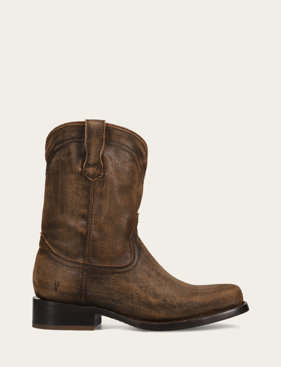 Frye Quality | Campus Roper