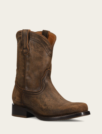 Frye Quality | Campus Roper