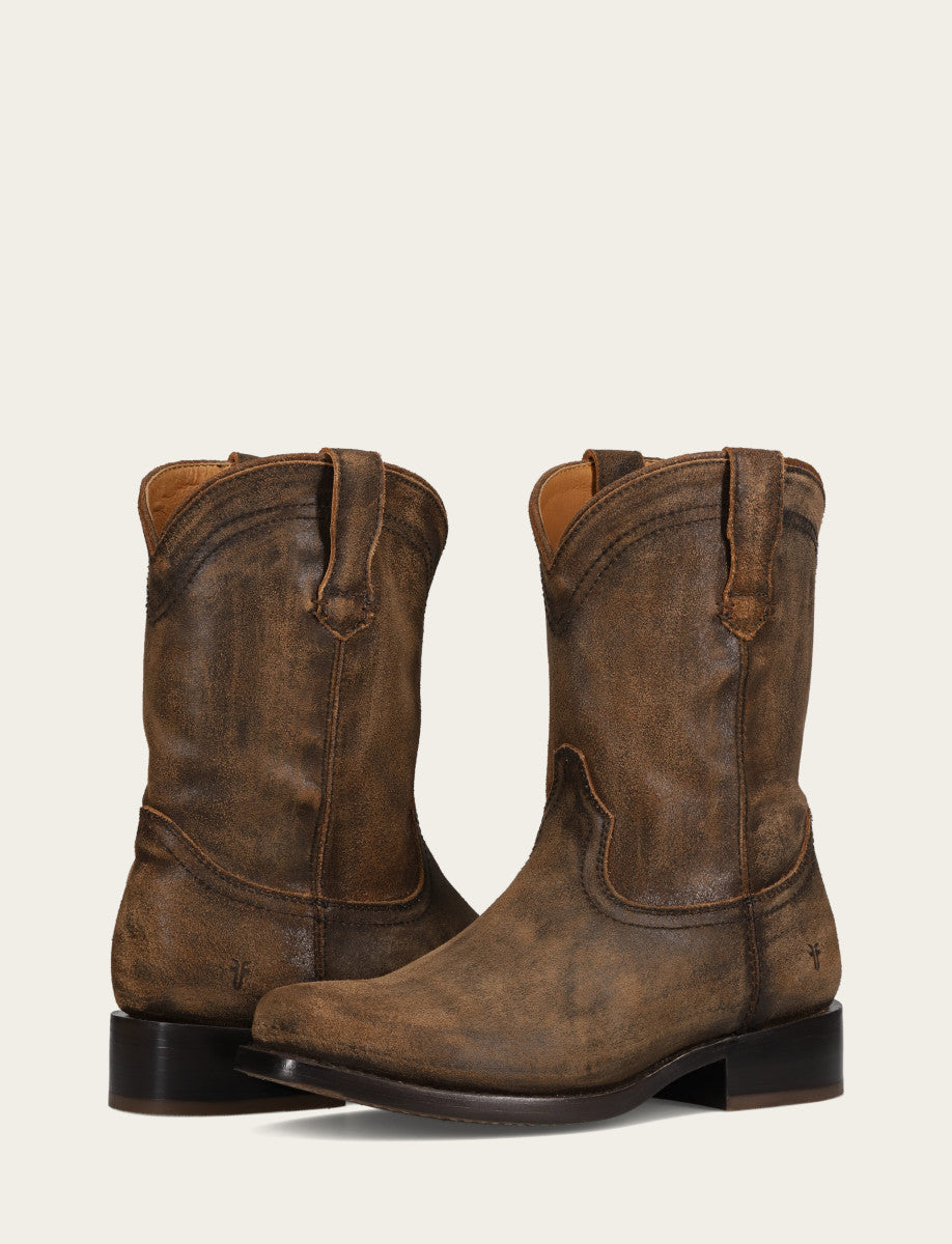 Frye Quality | Campus Roper