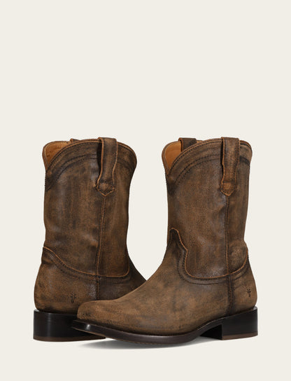 Frye Quality | Campus Roper