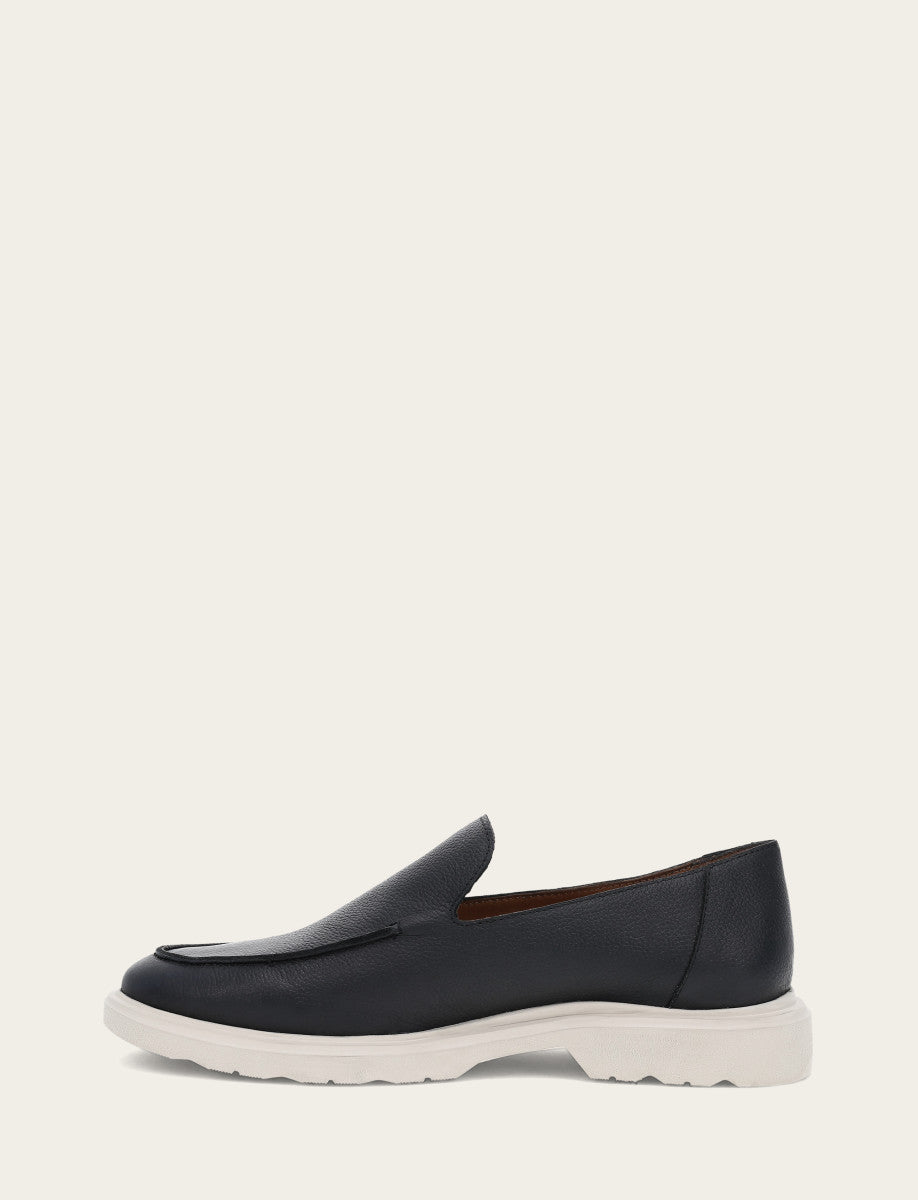 Frye Essential | Men's Black Connor Venetian Loafers